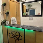 Pensionat The Russell 4*