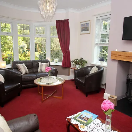 罗素酒店 4* 斯卡伯勒