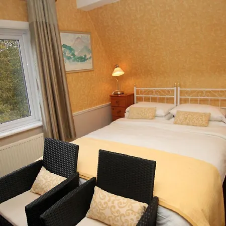 The Russell Scarborough