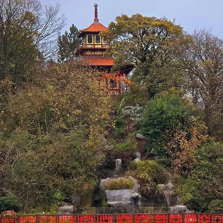 招待所 罗素酒店 4*