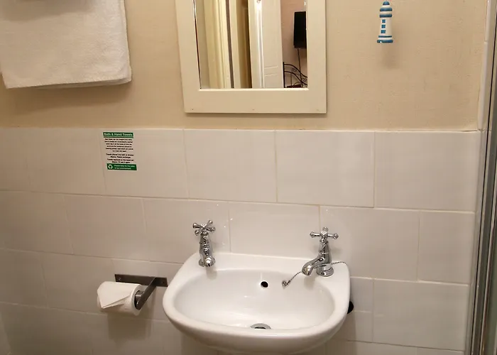 Guest house The Russell 4*