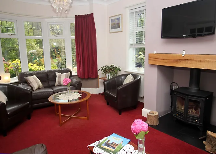 Guest house The Russell