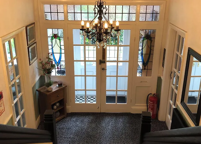 The Russell Guest house Scarborough