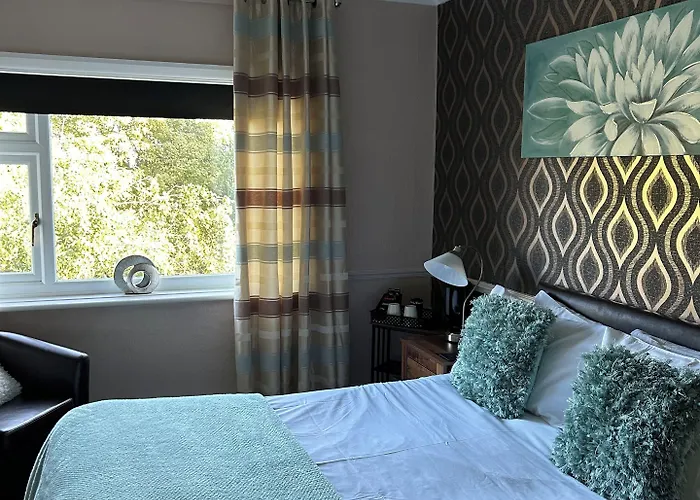 The Russell Scarborough